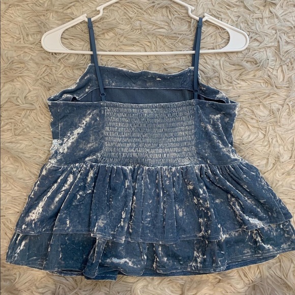 Blue velvet tank top with adjustable straps!! - Picture 3 of 4